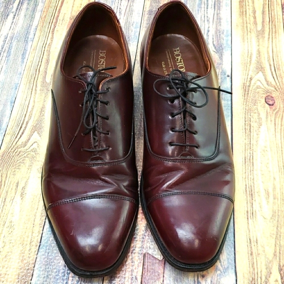 Bostonian leather loafers size 10